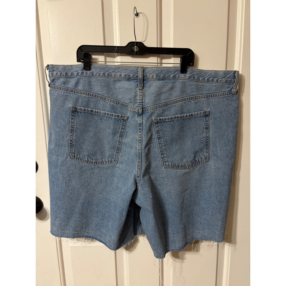 Old Navy | Mid-Rise Baggy Cut Off Denim Shorts | 20 || Light Blue| - Picture 3 of 6